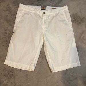 Men's White Casual Shorts